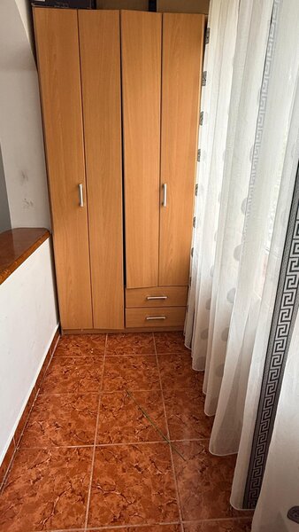 Dristor- metrou, 2 cam, dec, mobilat, utilat